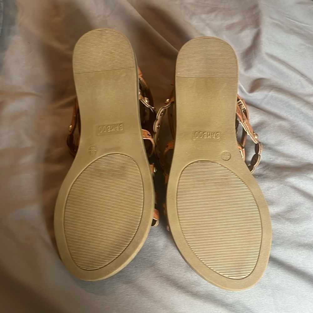 BROWN AND SILVER STUD SANDALS - Picture 2 of 2